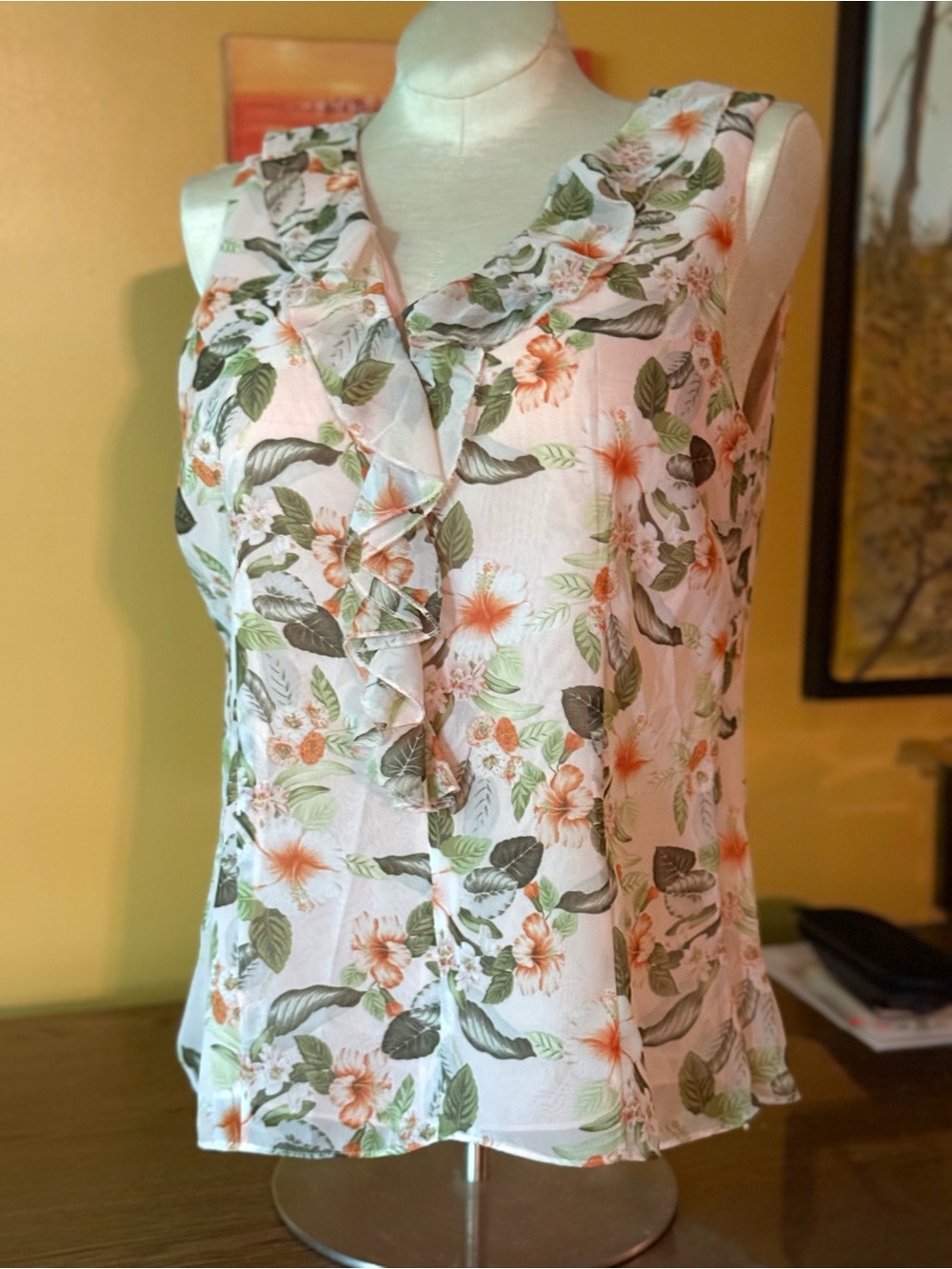 Floral Ruffle V-Neck Sleeveless Top - White with Green & Peach Floral